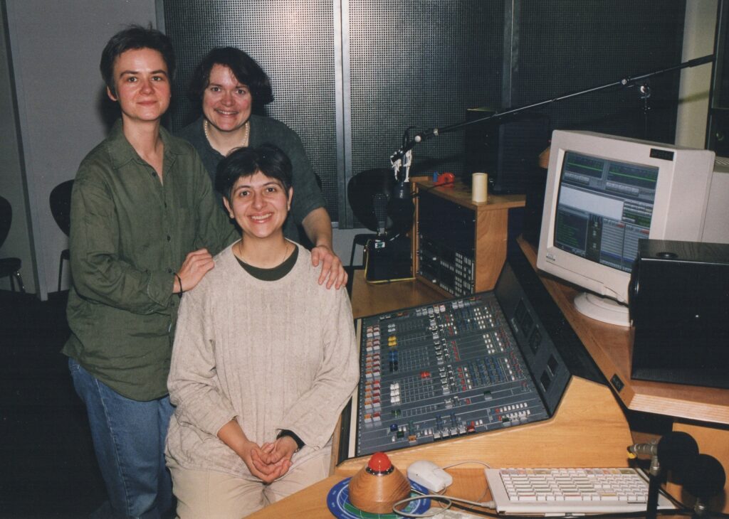 Bettina Kurscheid, Claudia Friedrich, Katerina Katsatou im Studio